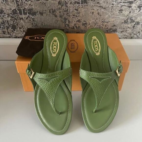 *NIB* TOD'S* ANTILLE GREEN LEATHER SLIP ON THONG SANDAL size 9 / 39 - Picture 3 of 6